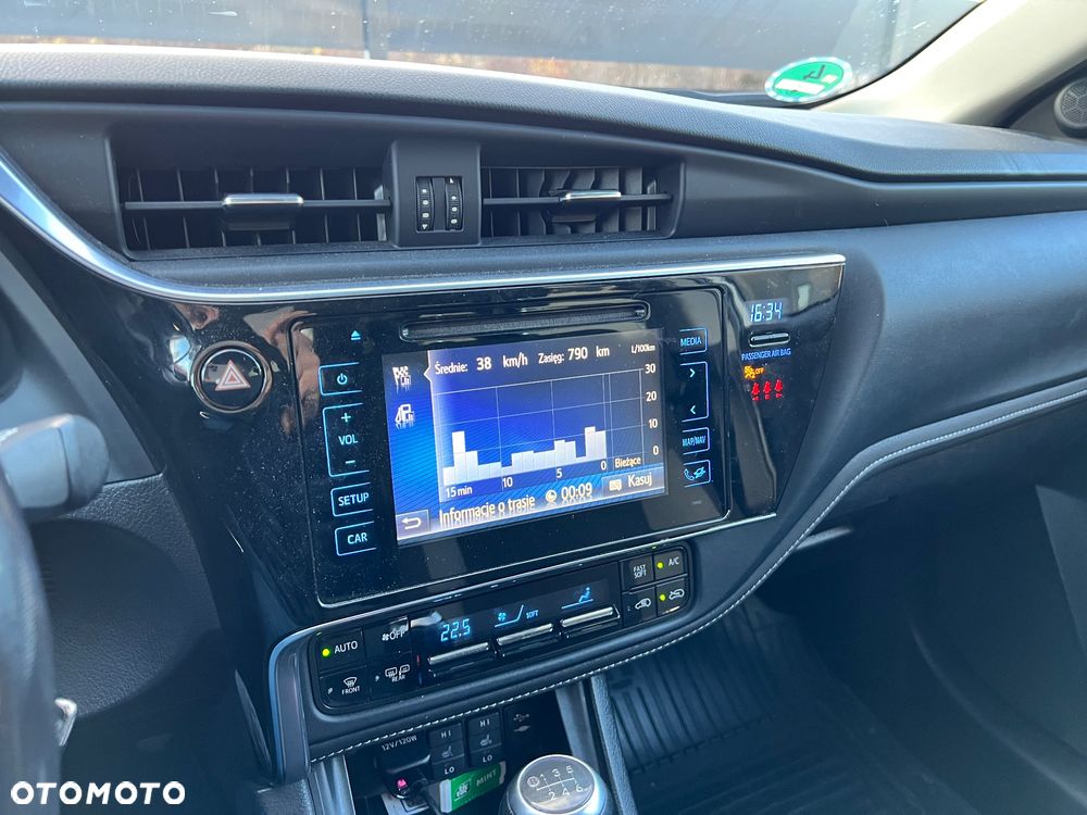 Toyota Auris 1.6 D-4D Prestige - 14