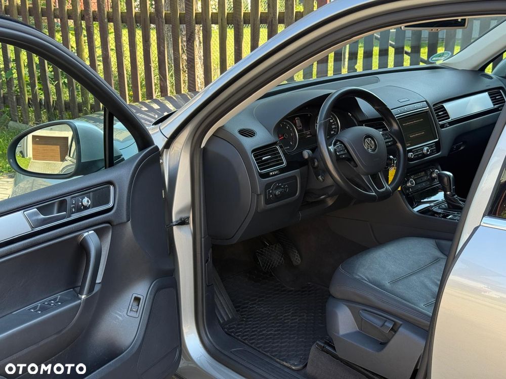 Volkswagen Touareg 3.0 V6 TDI SCR Blue Motion DPF Automatik Terrain Tech - 17