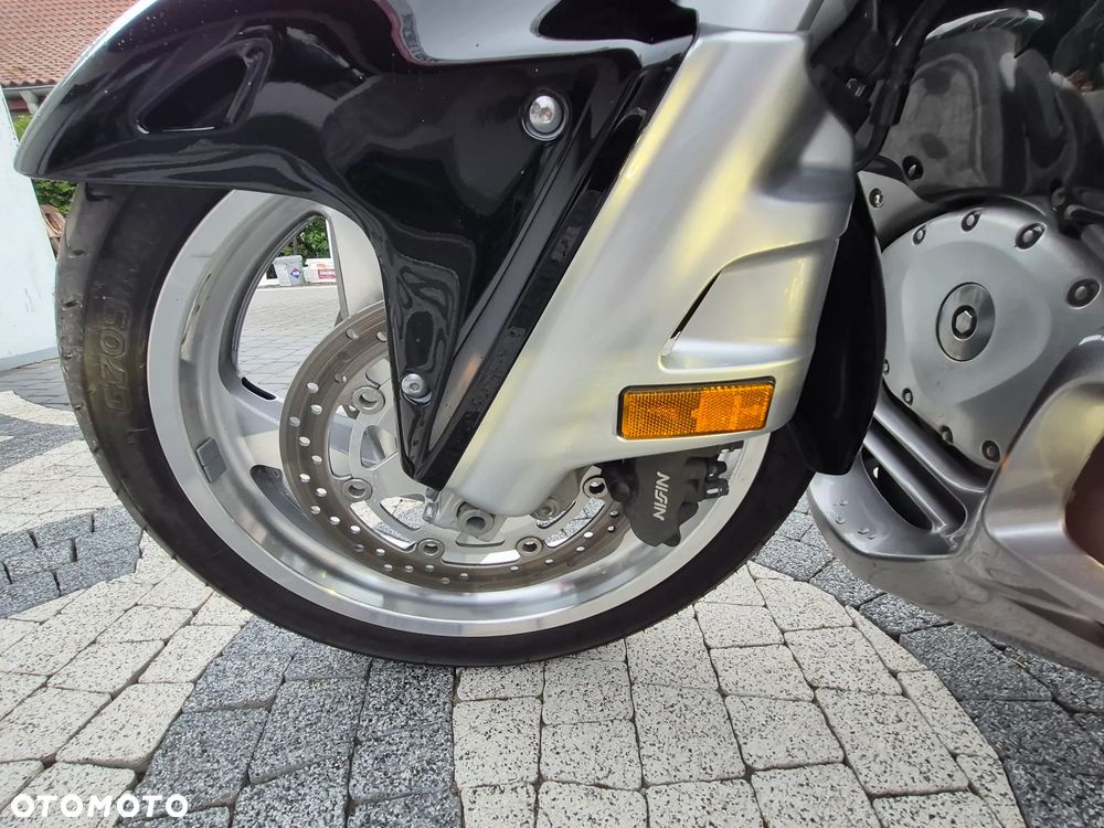 Honda GL - 16