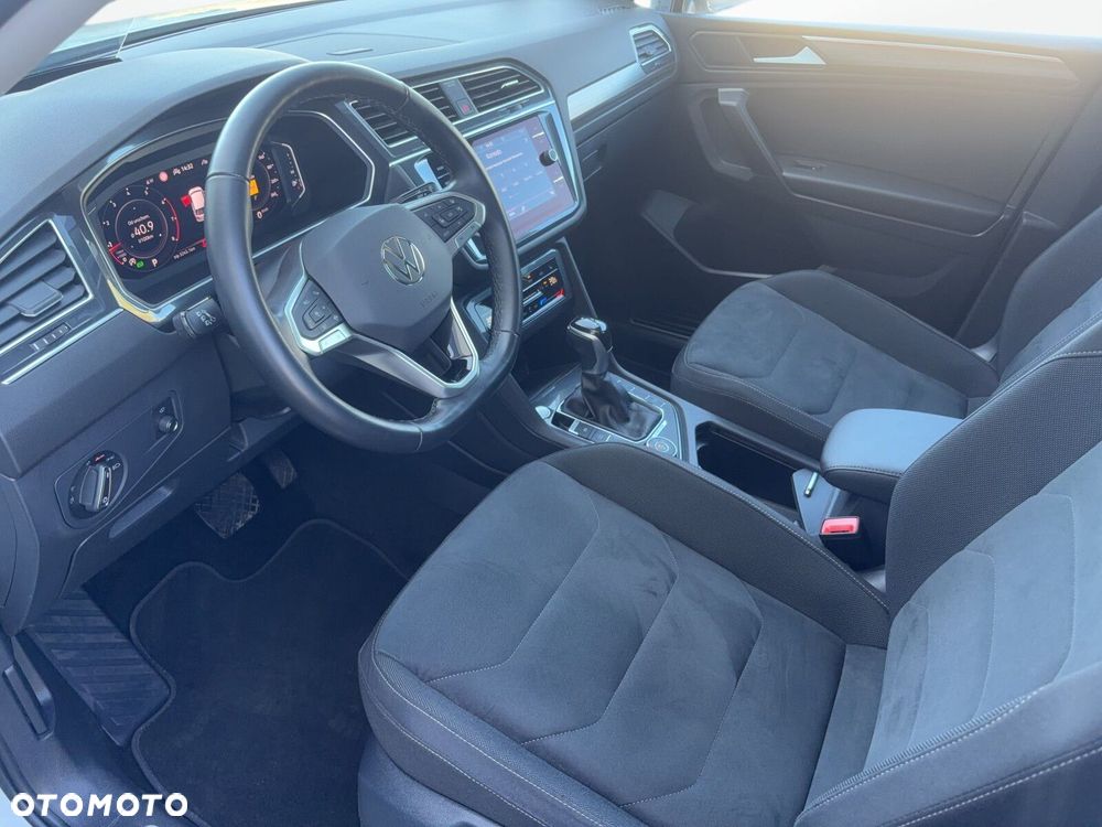 Volkswagen Tiguan Allspace 2.0 TSI 4Mot Elegance DSG - 9
