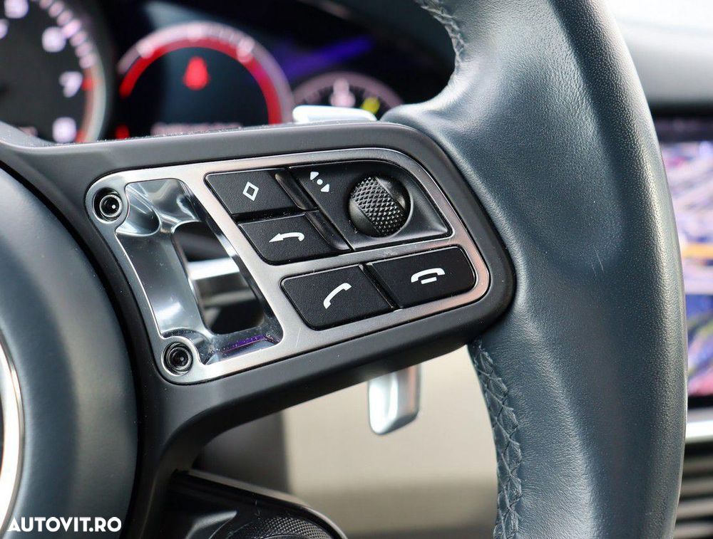 Porsche Cayenne Coupe - 13