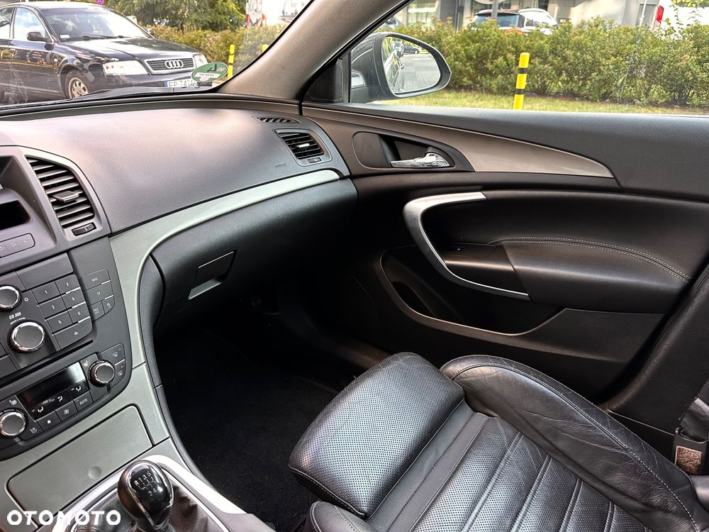 Opel Insignia - 12