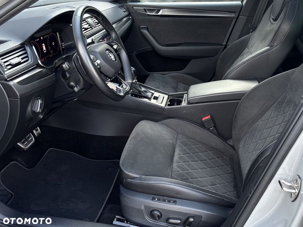Skoda Superb 2.0 TDI SCR Sportline DSG - 11
