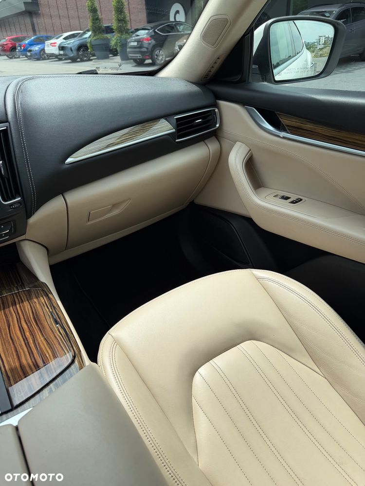 Maserati Levante S Q4 - 18