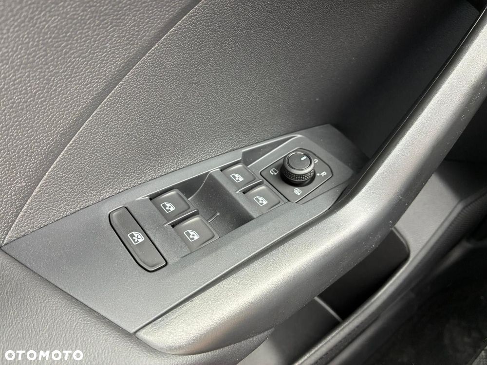 Volkswagen T-Cross - 22