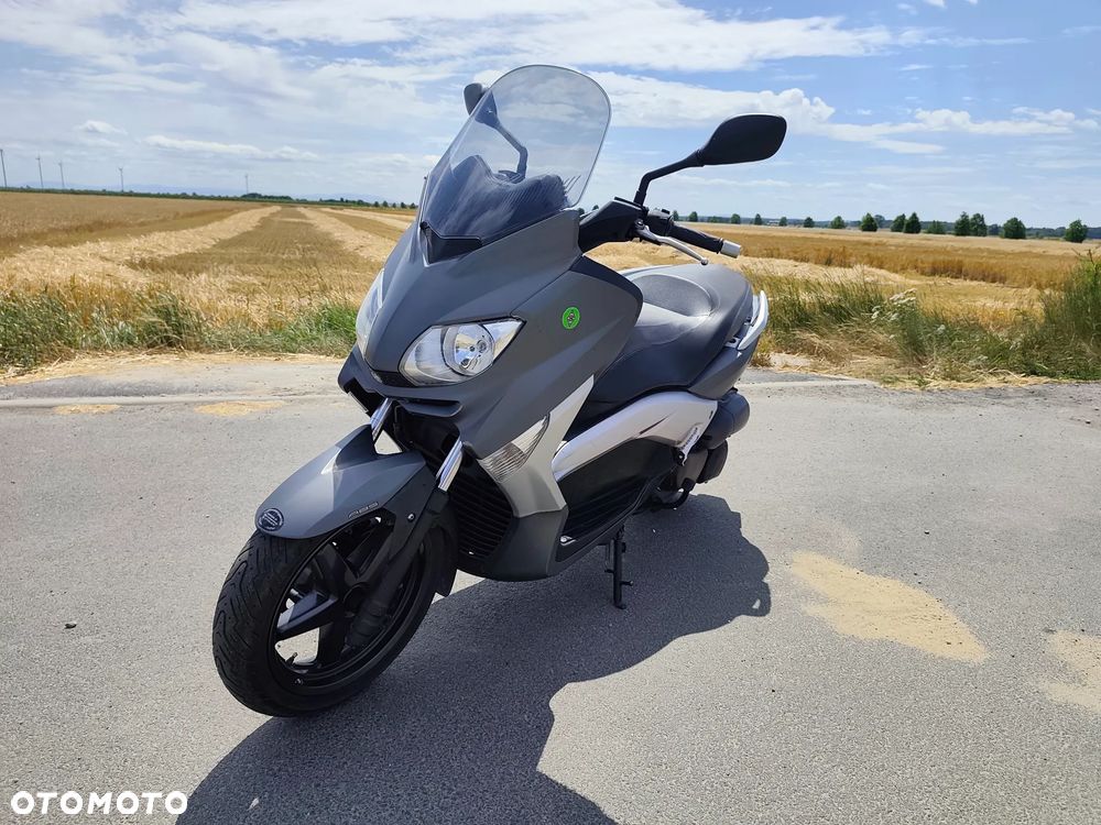 Yamaha X-max - 11