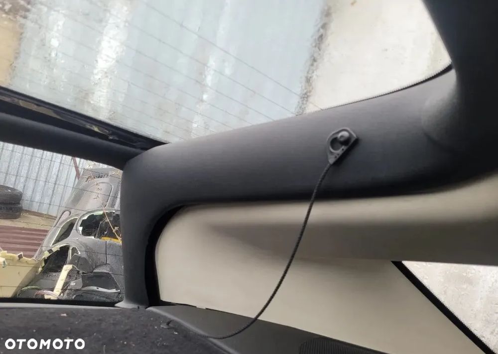 Osłona listwa plastik klapy bagażnika Citroen C4 I 2006r 3d hatchback - 2