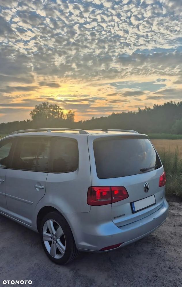 Volkswagen Touran 1.6 TDI DPF DSG Comfortline - 2