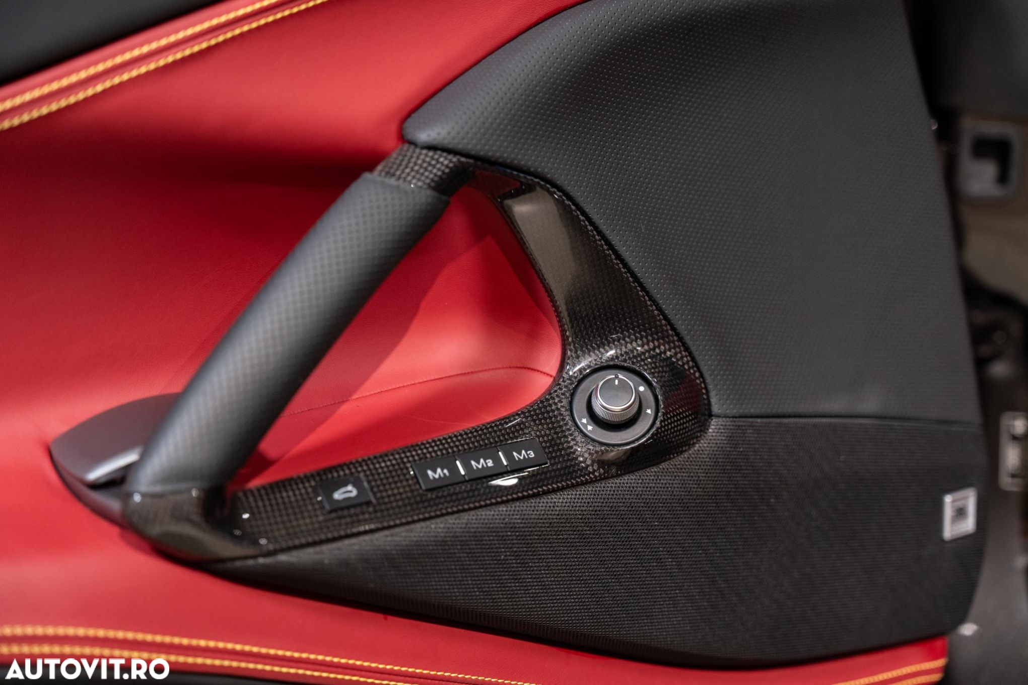 Ferrari 812 - 35