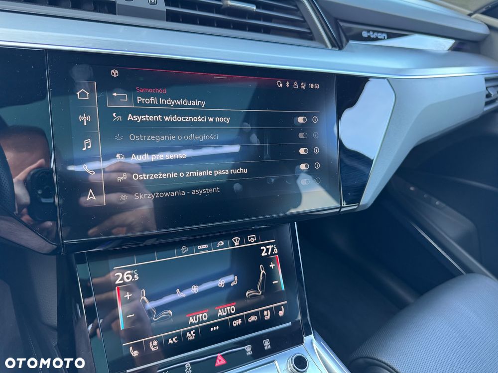 Audi e-tron S Quattro - 36