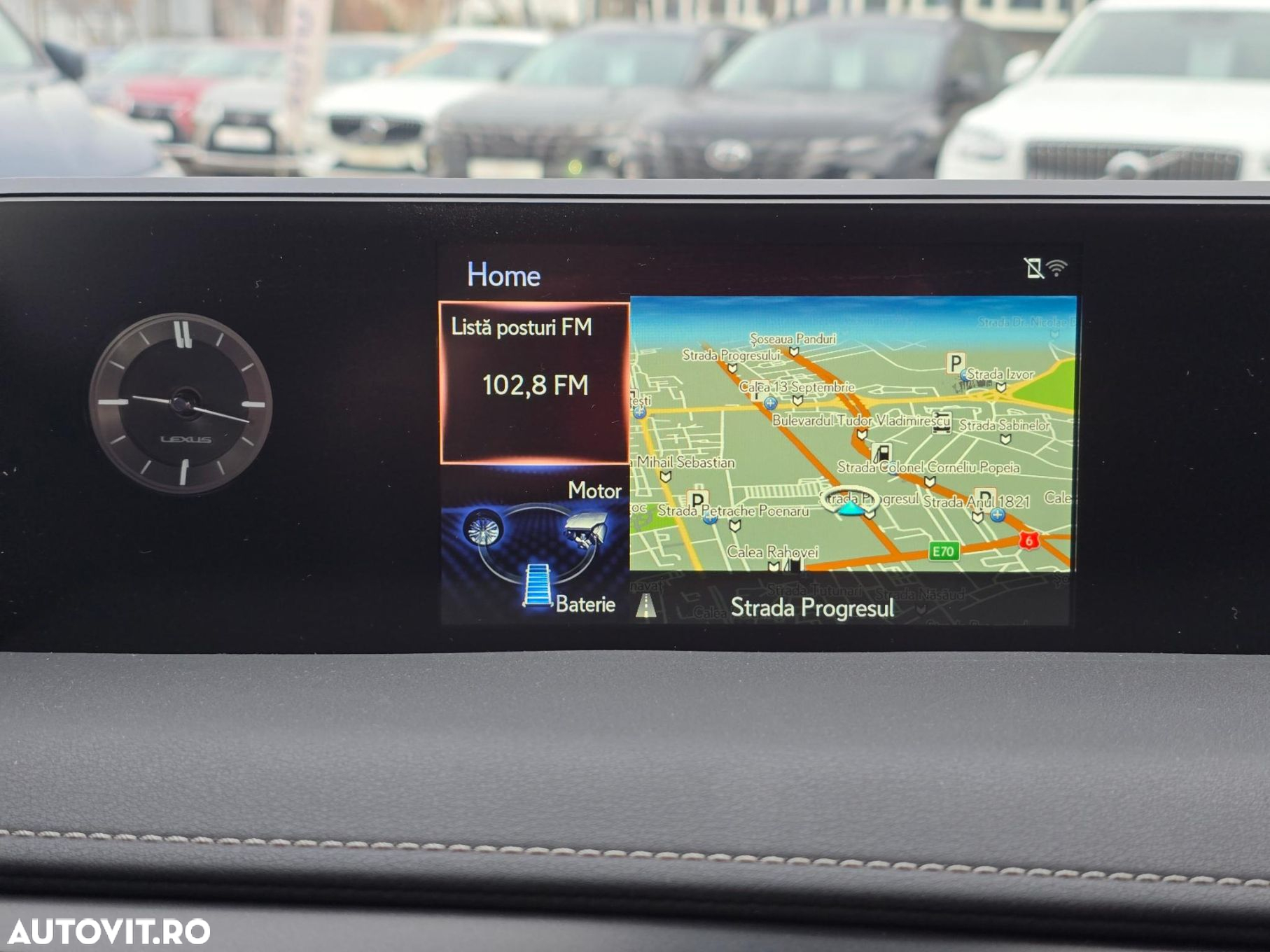 Lexus UX 250h 2.0L HEV 20H- (178 HP) 4X2 CVT Executive - 17