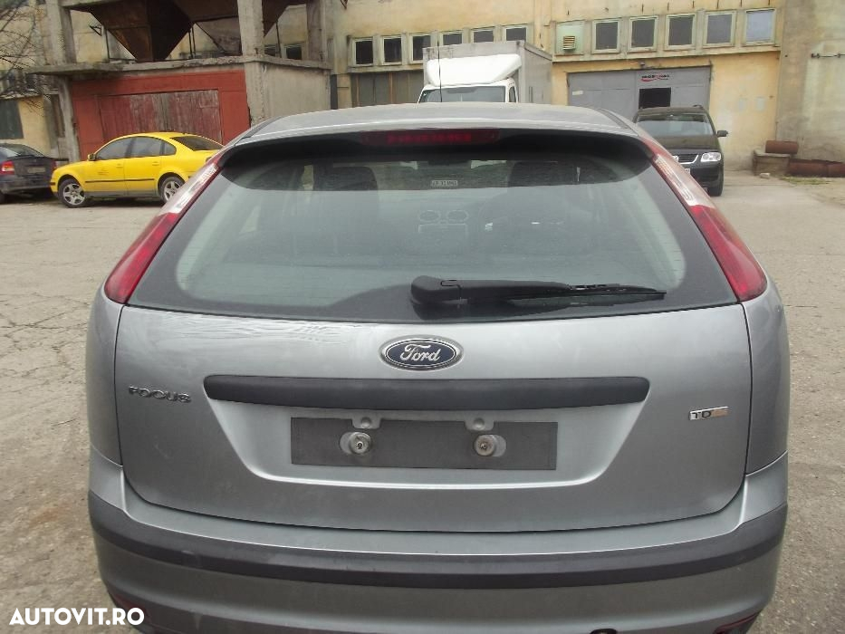 Haion Ford Focus 2 hatchback gri 5 usi dezmembrez focus 2 1.6tdci gri - 2