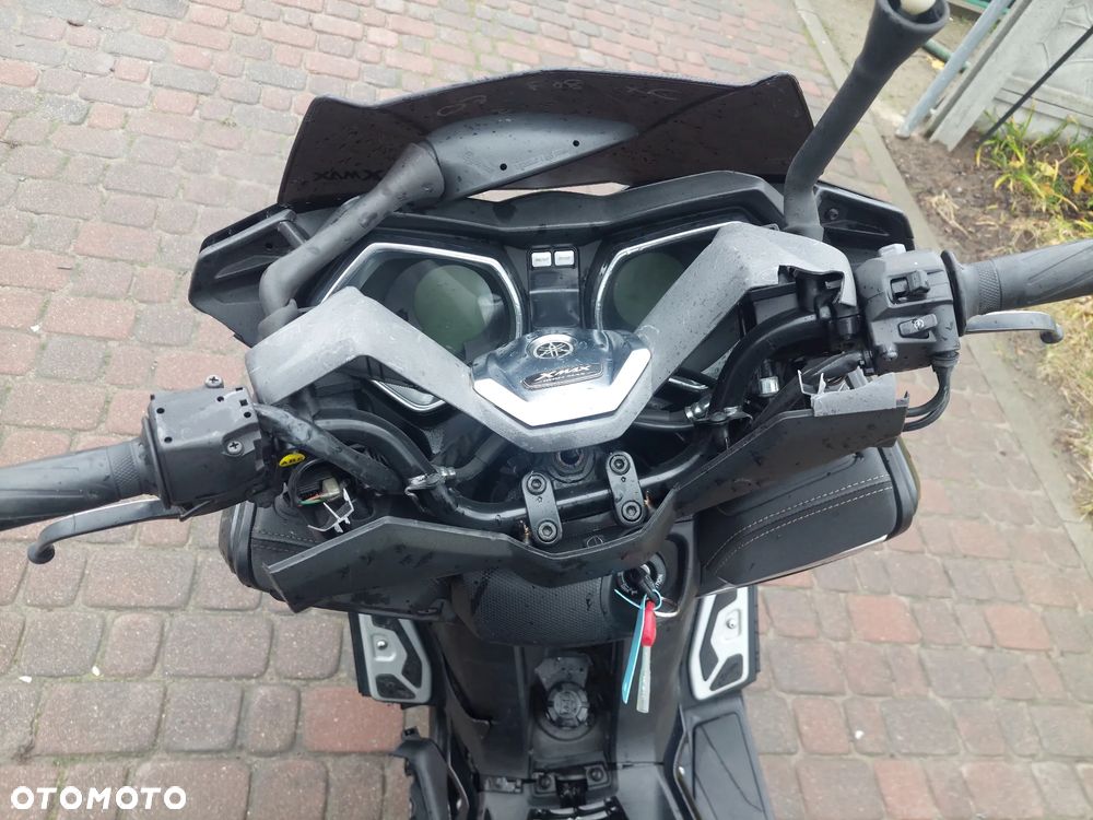 Yamaha X-max - 9