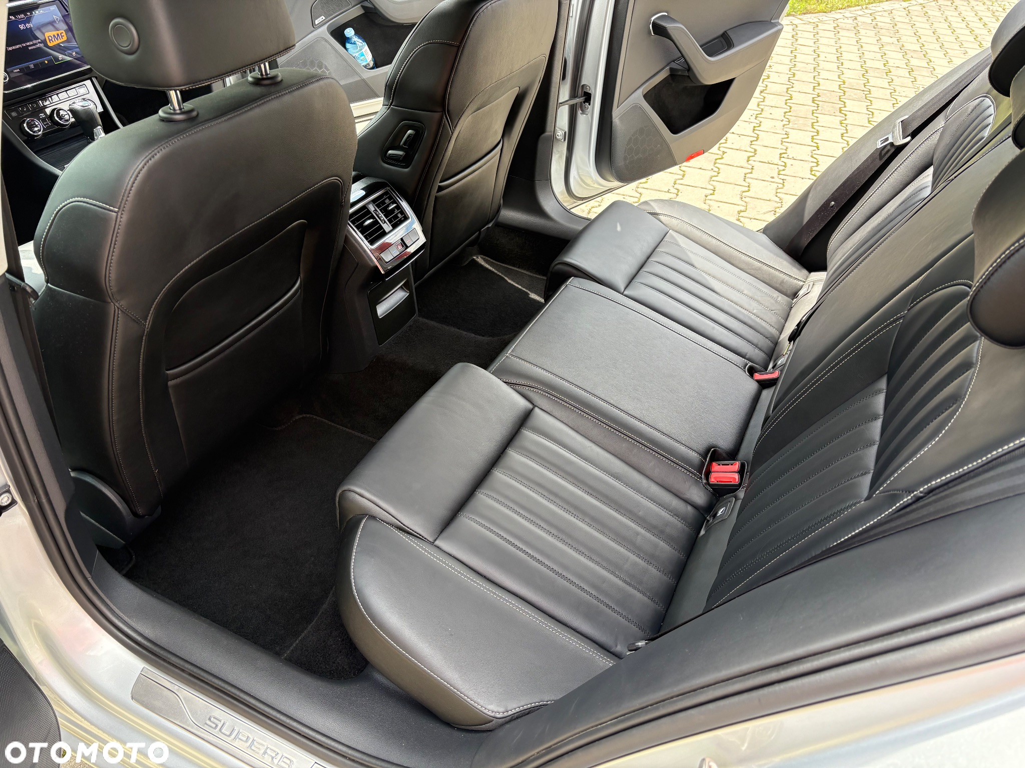 Skoda Superb 2.0 TDI DSG Style - 20