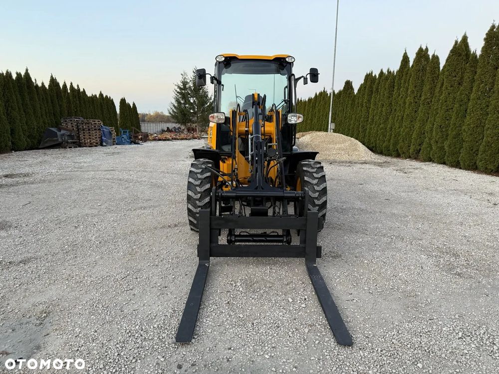 JCB 406 / 2021 ROK / SILNIK 4-CYL / PIĘKNA / ORYGINAŁ / ZADBANA / SPROWADZONA Z NIEMIEC / MAŁE GABARYTY / SILNA / 407 408 409 60 70 M 506 509 - 6