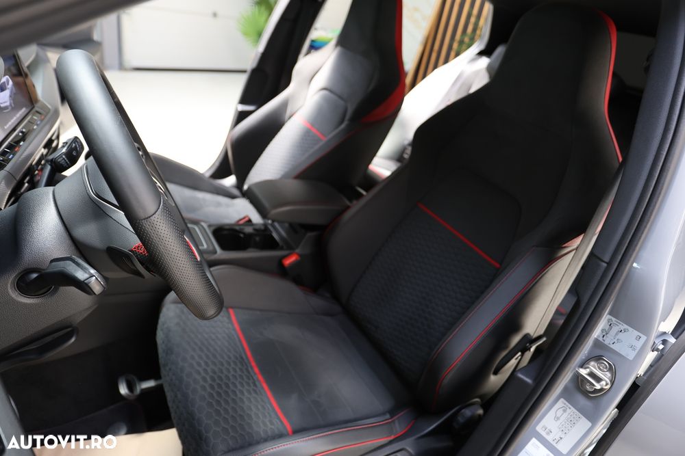 Volkswagen Golf 2.0 TSI DSG R - 10