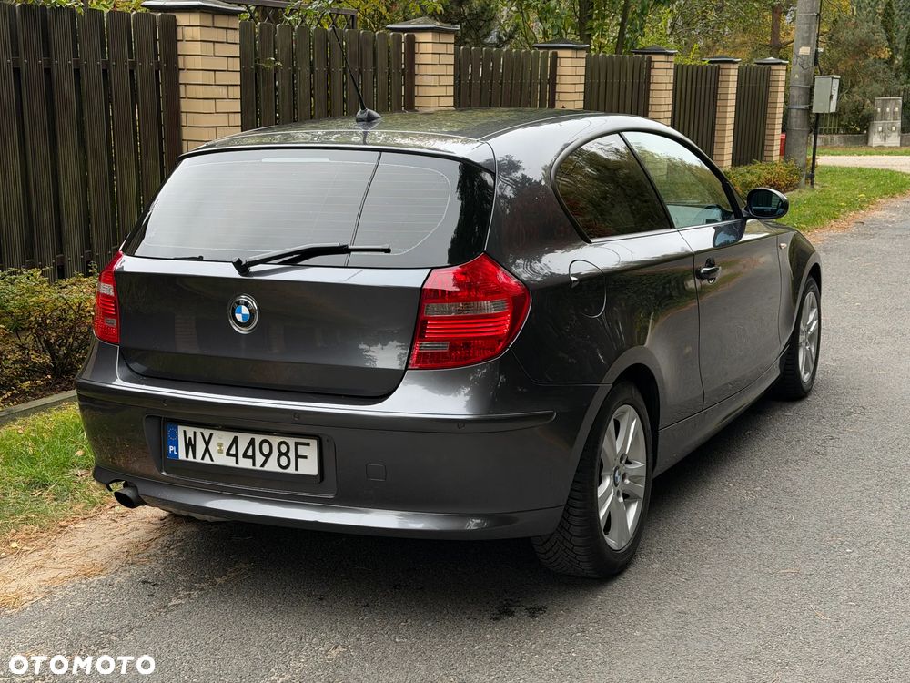 BMW Seria 1 116I 2008 photo 5