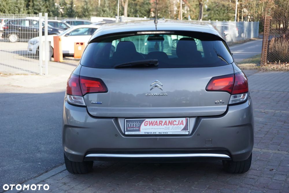 Citroën C4 BlueHDi 100 Selection - 4