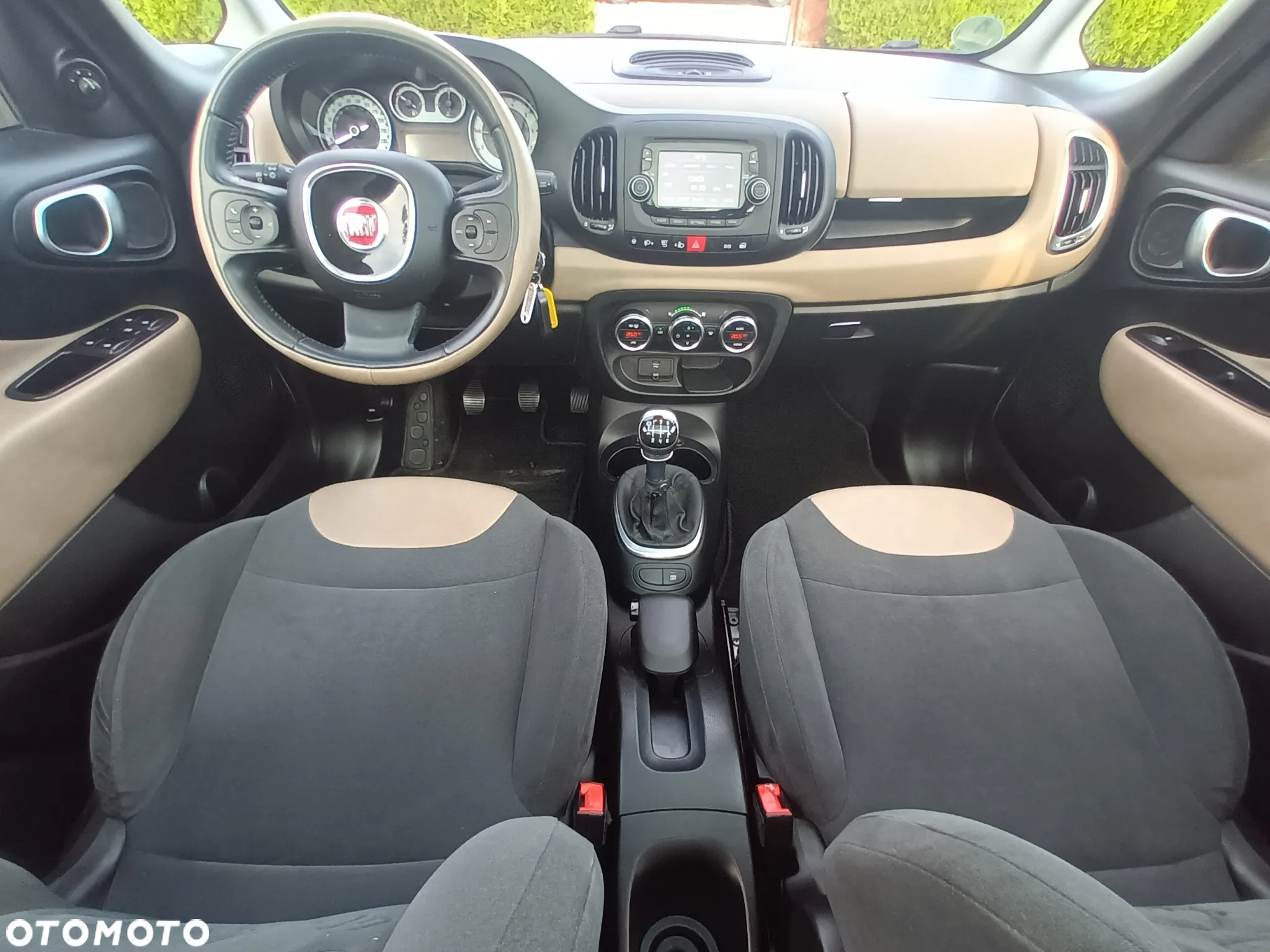 Fiat 500L 1.4 T-Jet 16V Lounge - 29