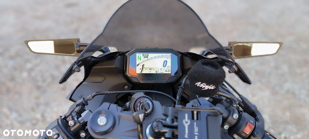 Kawasaki ZX - 11