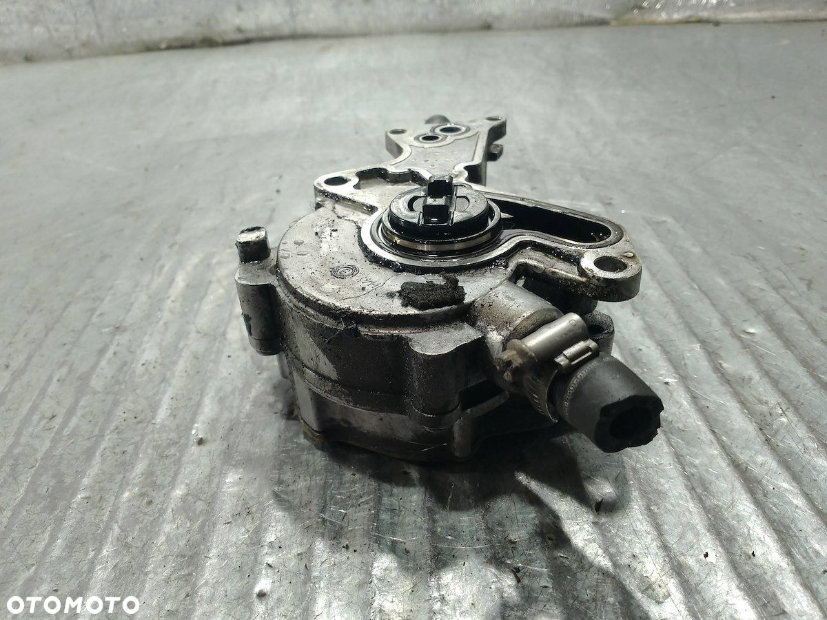 POMPA VACUM VW GOLF IV 038145209A 1.9 TDI - 6