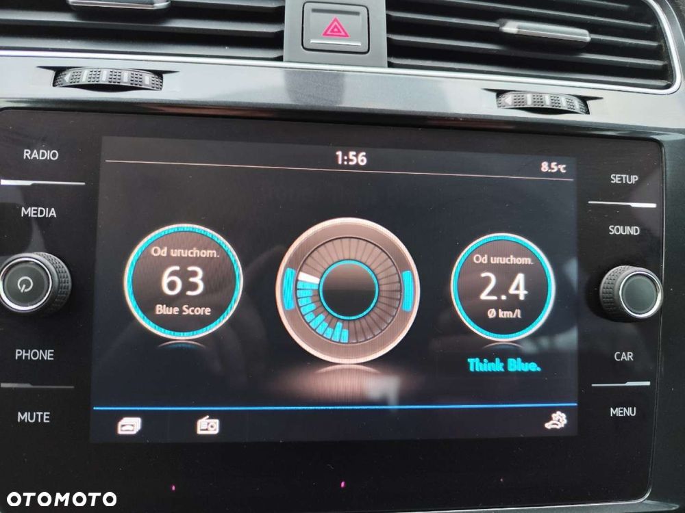 Volkswagen Golf - 6