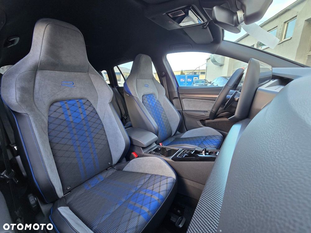 Volkswagen Golf 2.0 TSI 4Motion R DSG - 24