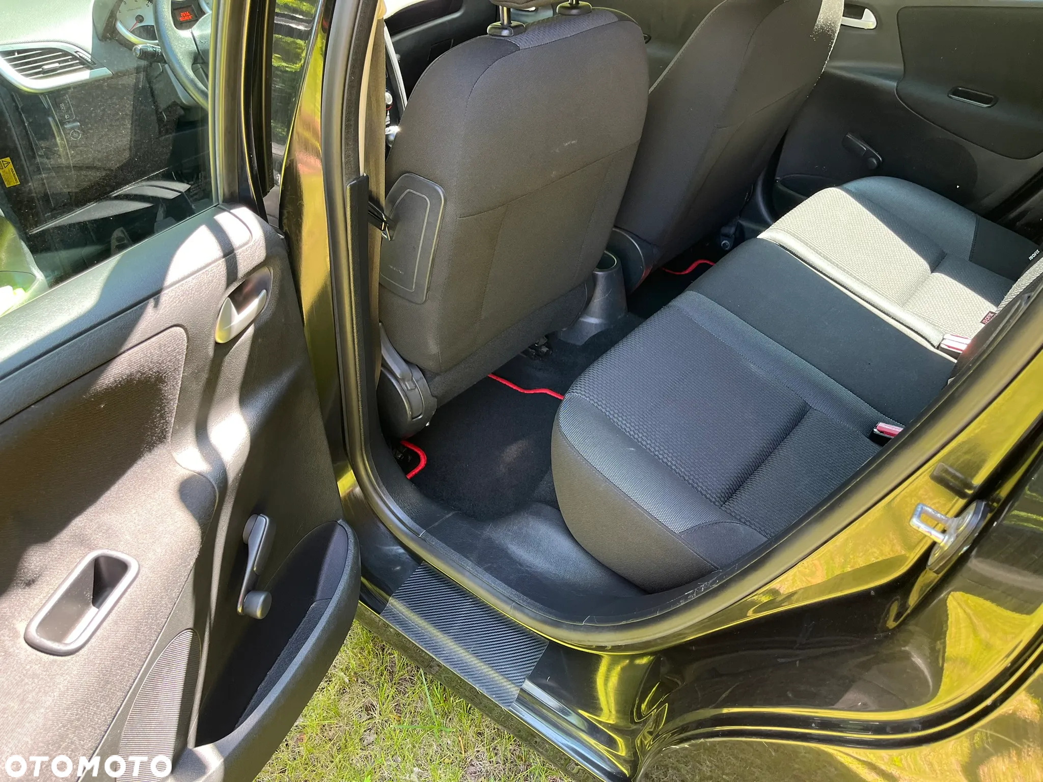 Peugeot 207 1.4 16V Trendy - 11