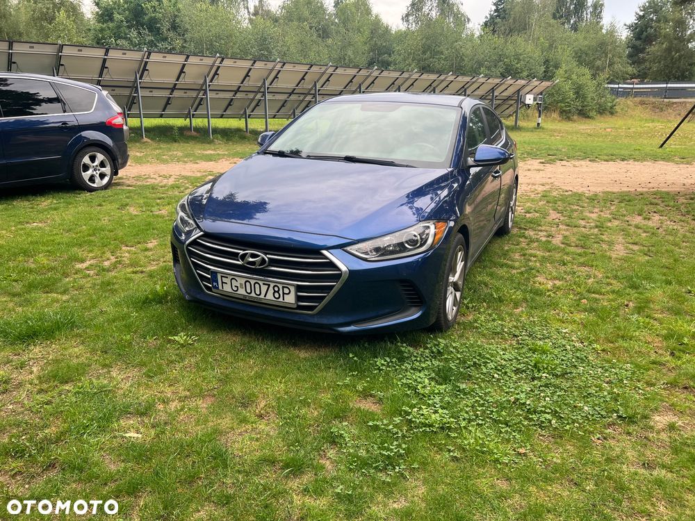 Hyundai Elantra 1.8 SE - 2