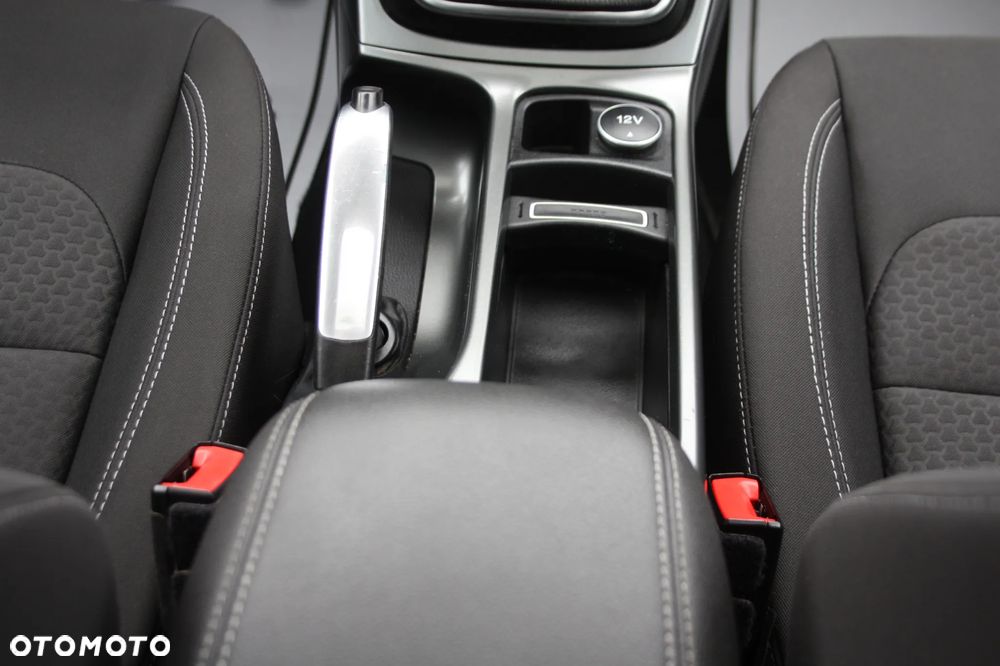 Ford Kuga 1.5 EcoBoost 2x4 Individual - 13