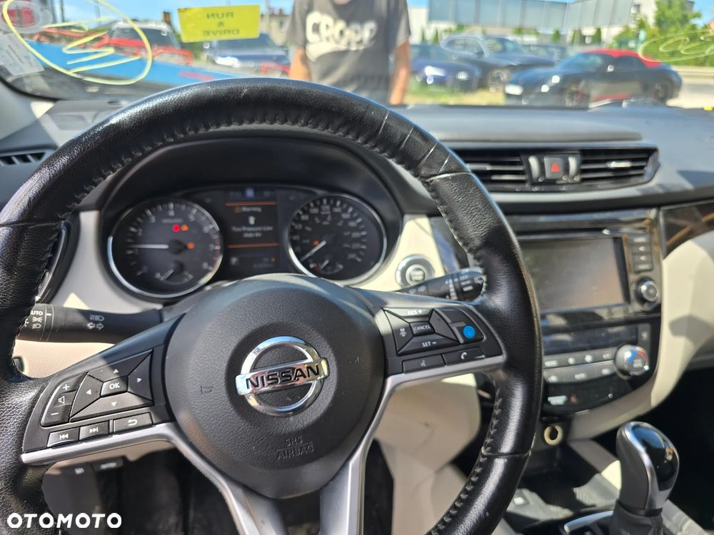 Nissan Qashqai - 17