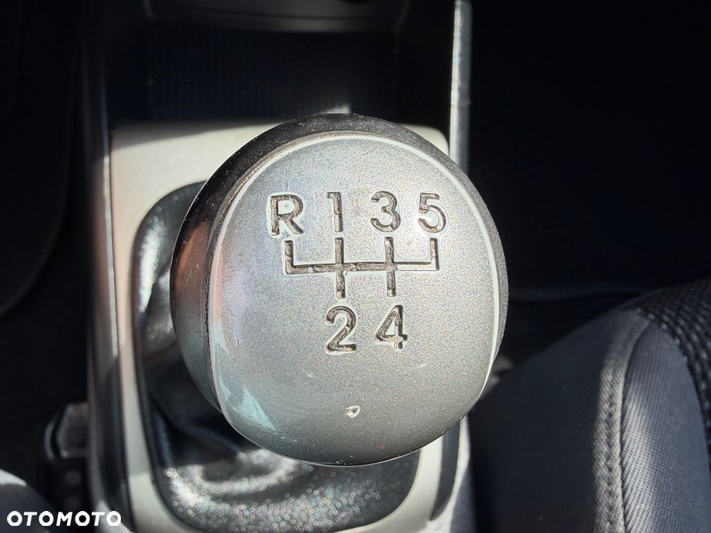 Hyundai i30 1.6 Premium - 31