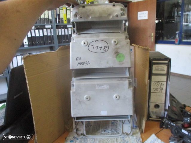 Grelha Friso 1T0868837 VW TOURAN 2003 - 3