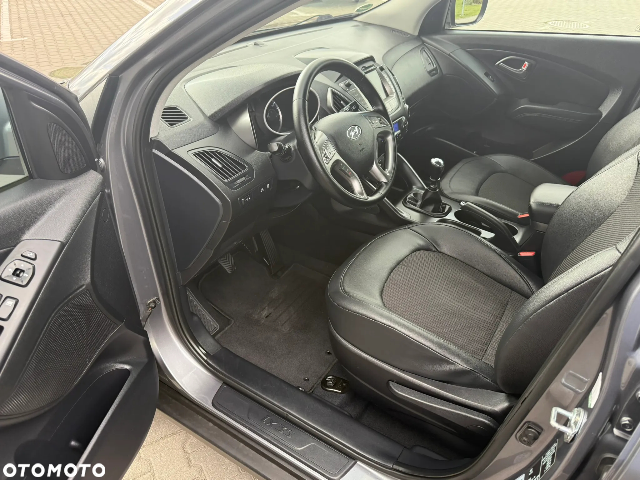 Hyundai ix35 1.6 2WD Fifa World Cup Edition - 24