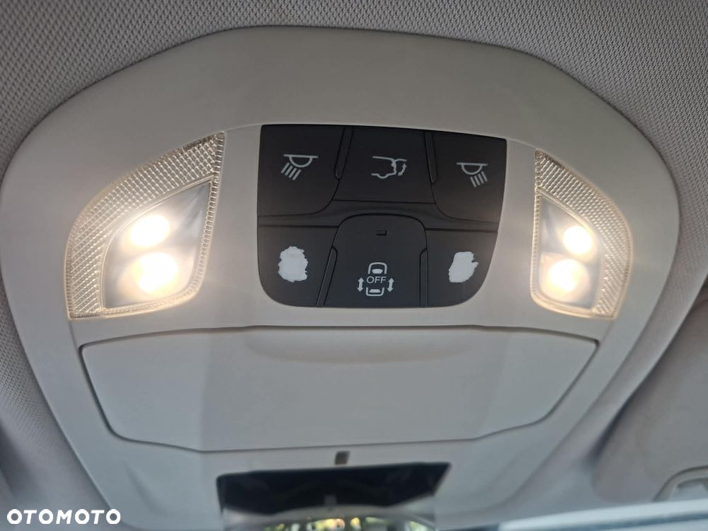 Chrysler Pacifica - 16