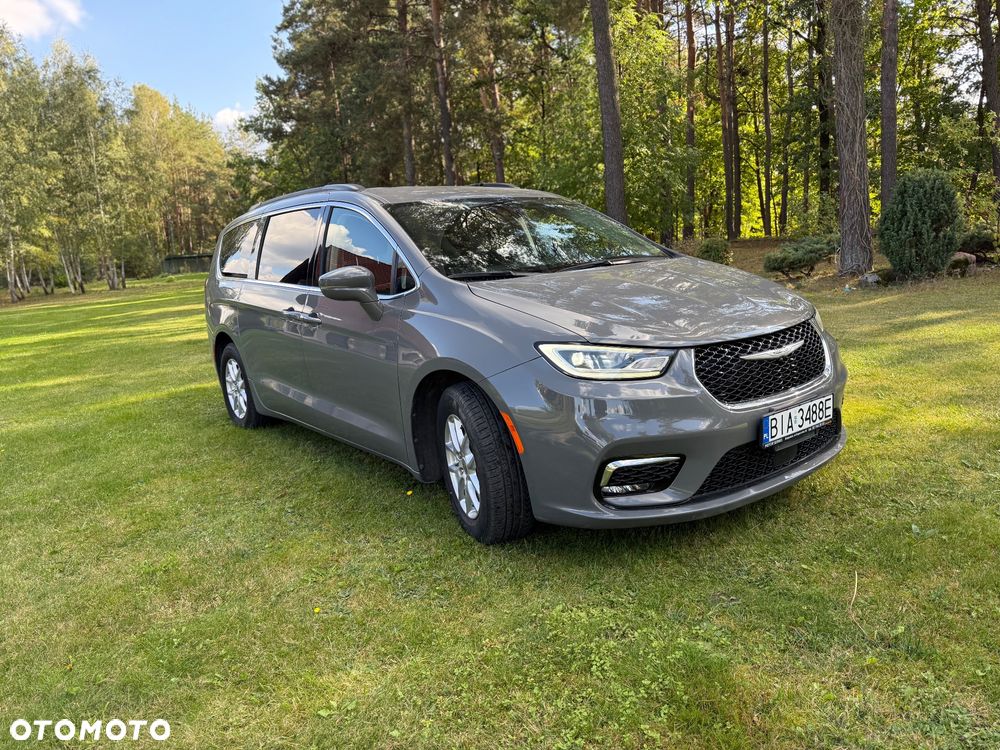 Chrysler Pacifica - 22