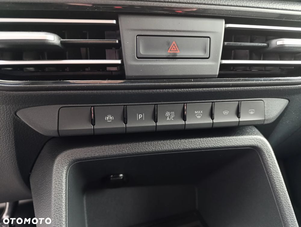 Ford Transit Connect Van L2 - 23