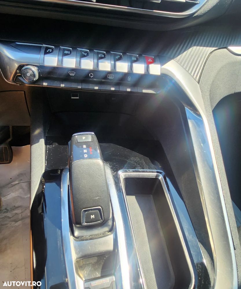 Peugeot 3008 BlueHDi 130 Stop & Start EAT8 Active Pack - 18