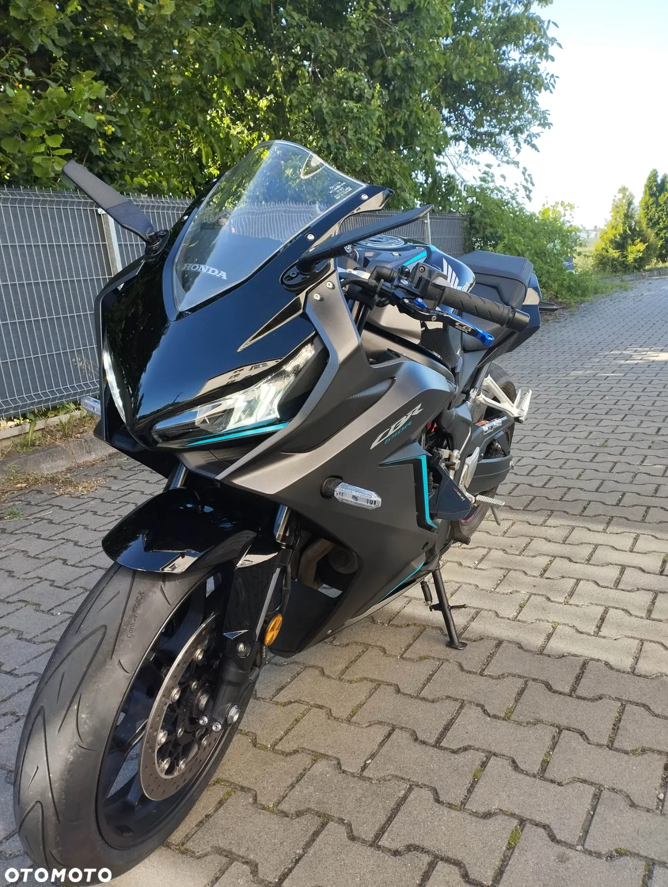 Honda CBR - 11
