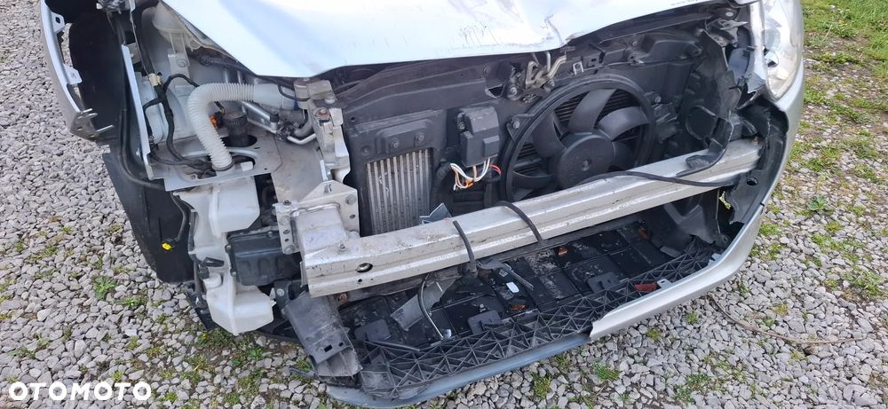 Peugeot 308 - 8