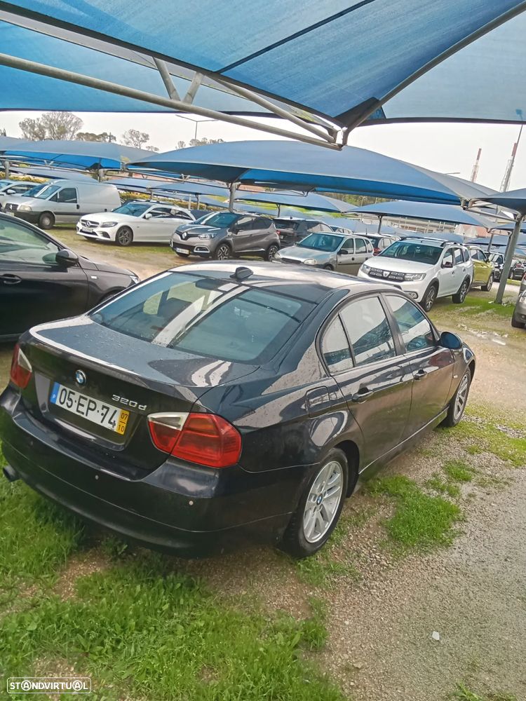 BMW 320 d - 4