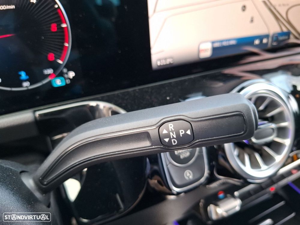 Mercedes-Benz GLA 180 d AMG Line - 16