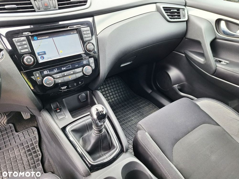 Nissan Qashqai 1.6 DIG-T N-Connecta - 15
