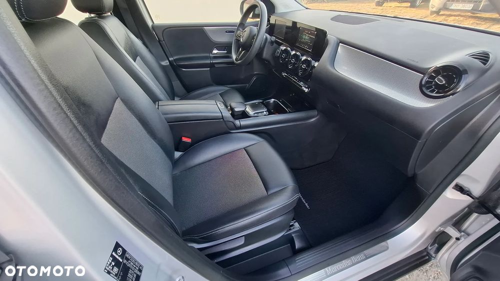 Mercedes-Benz Klasa B 180 d 8G-DCT Style - 25