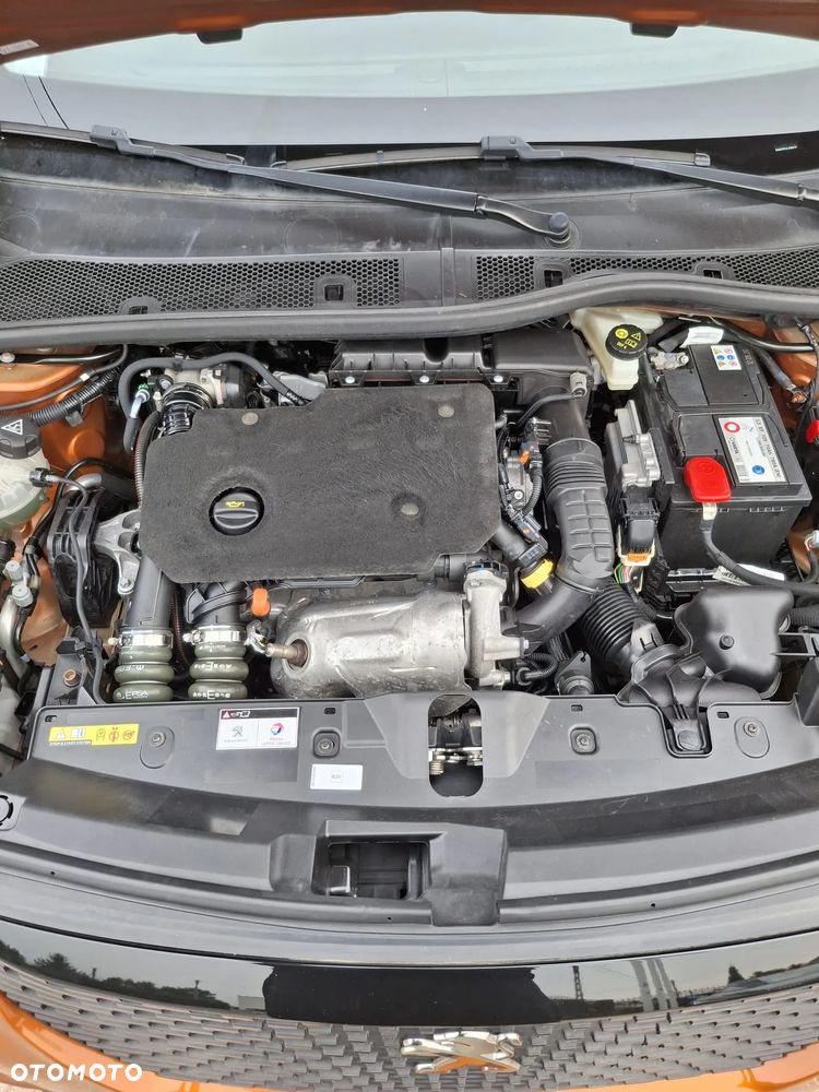 Peugeot 2008 BlueHDi 100 Active - 25