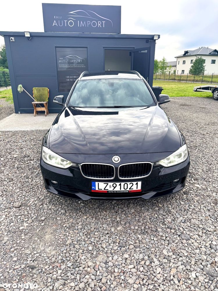 BMW Seria 3 330d xDrive Sport-Aut - 17