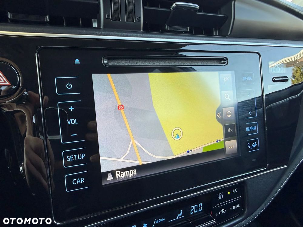 Toyota Corolla 1.6 50th Anniversary MS - 23