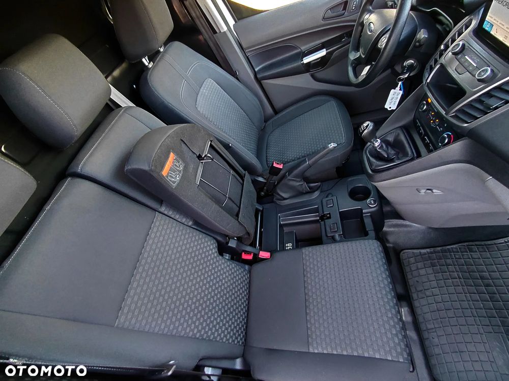 Ford Transit Connect - 25
