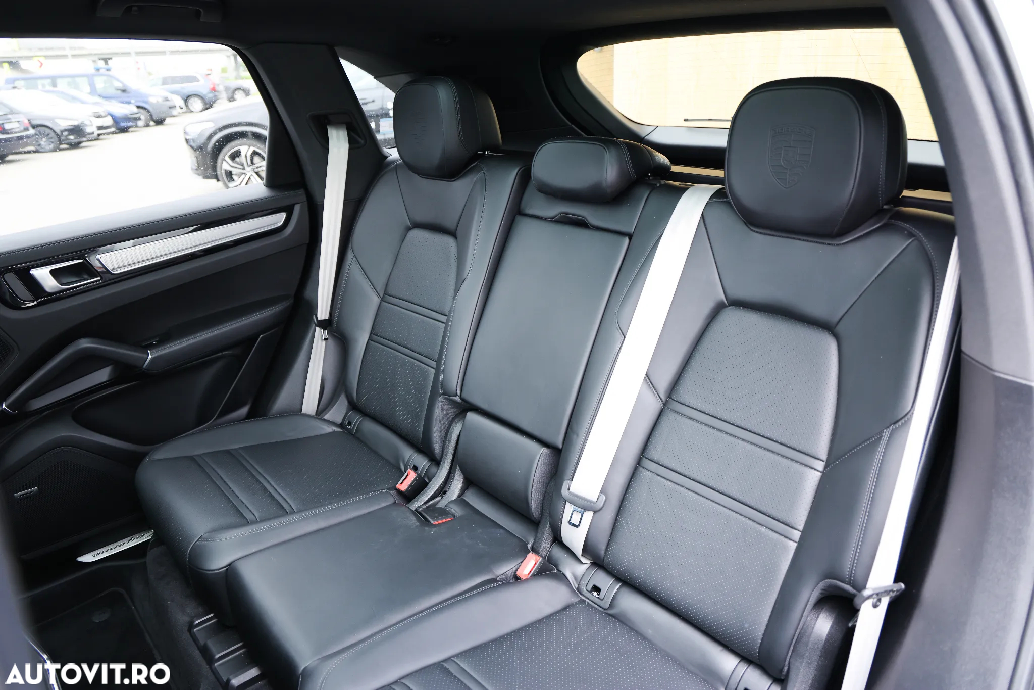 Porsche Cayenne E-Hybrid Tiptronic S Platinum Edition - 32