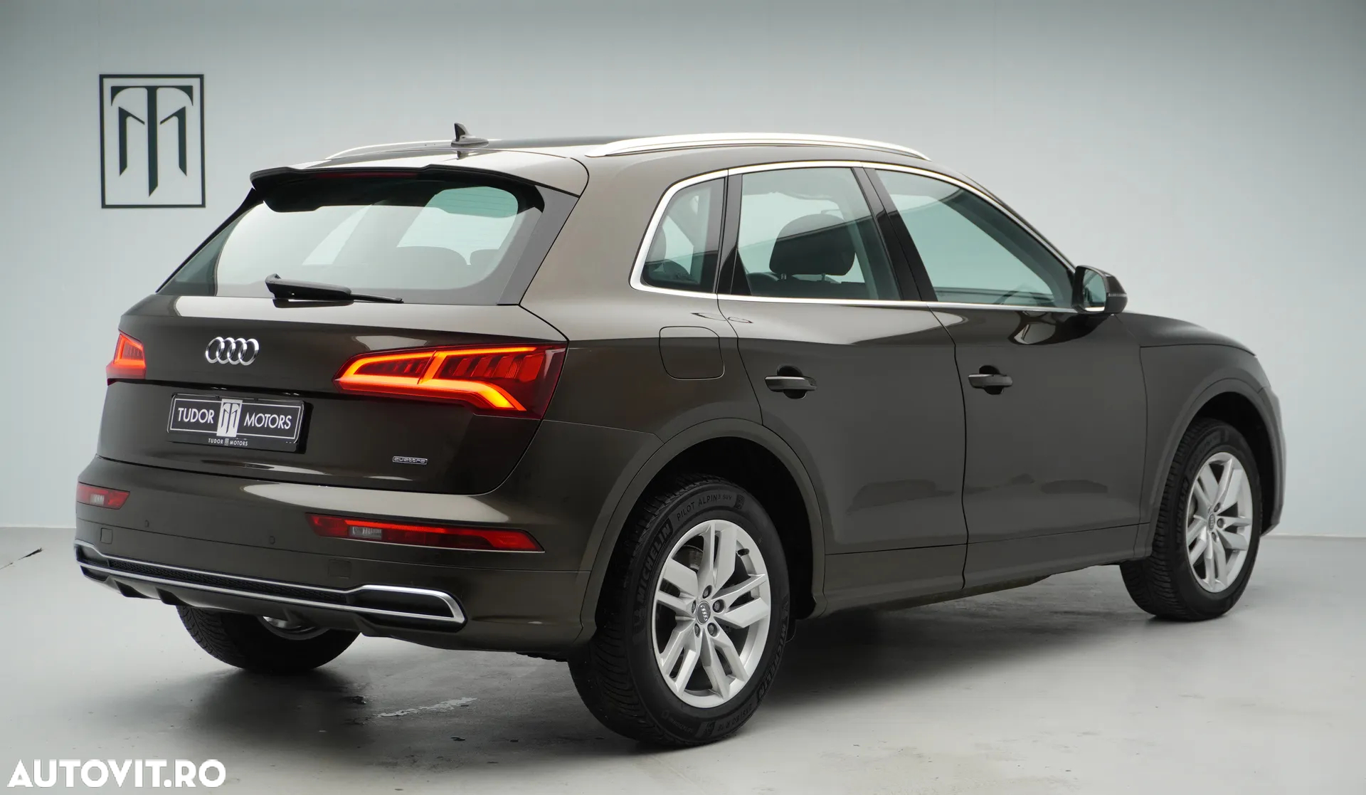 Audi Q5 2.0 TFSI S tronic Sport - 4